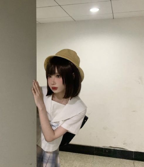 百媚千娇